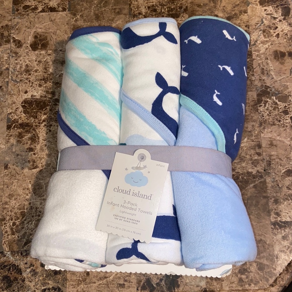 New soft hooded baby towels for bath time